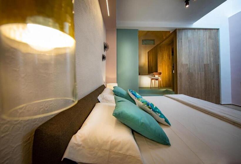 标准间带漩涡浴缸, Liconti Exclusive Rooms