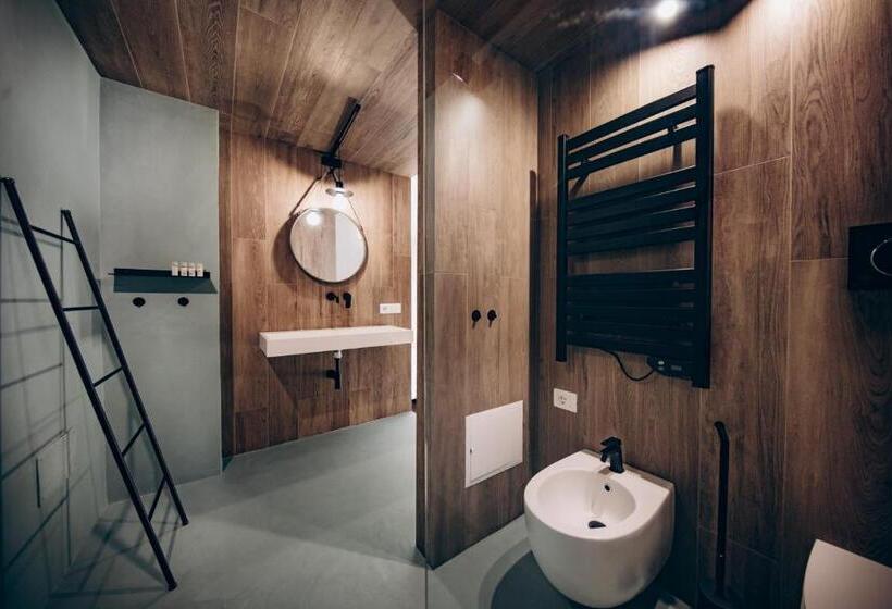 标准间带漩涡浴缸, Liconti Exclusive Rooms
