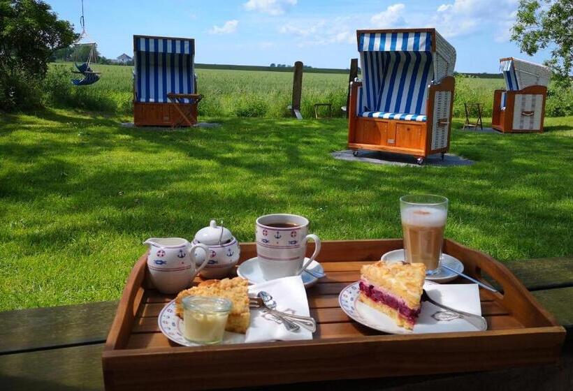 Номер Стандарт, Liebevoll Hinterm Deich