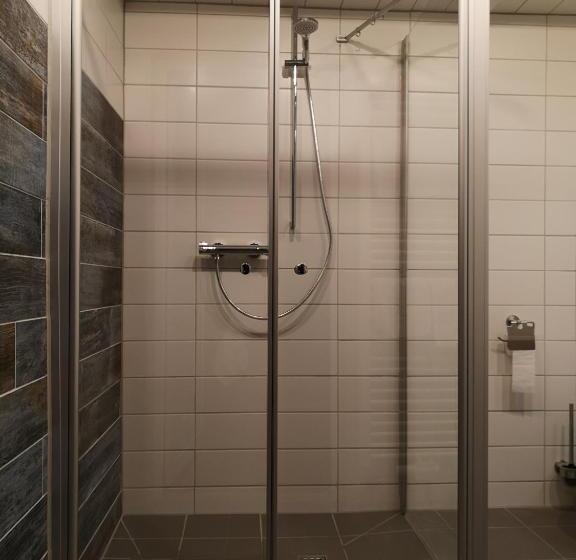 Номер Стандарт, Liebevoll Hinterm Deich