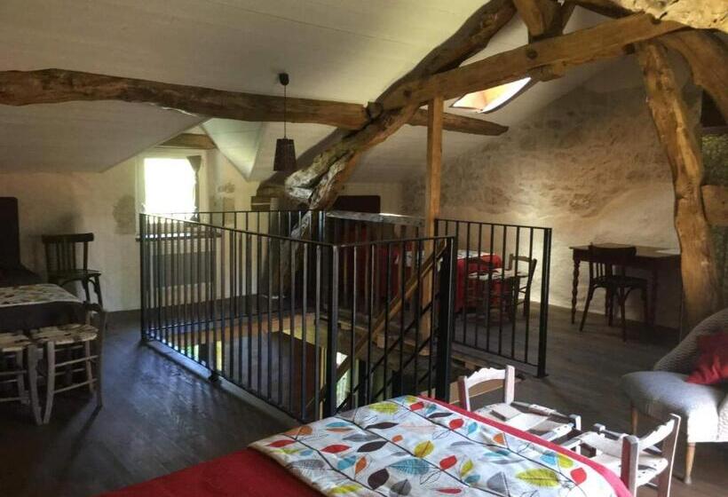 Семейный Номер, Ty Galis