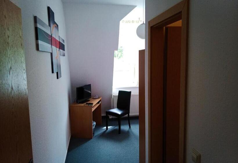 اتاق استاندارد یک نفره, Altstadtpension Brandenburg