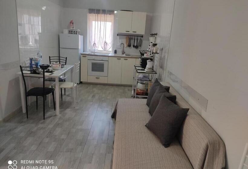 スーペリアの４人部屋, B&b Scacco Matto