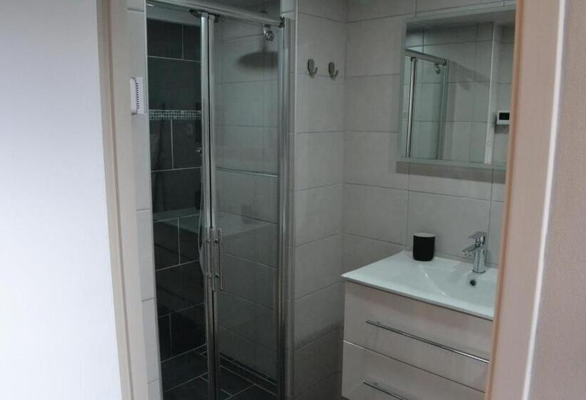 חדר סטנדרט, B&bbolwerk