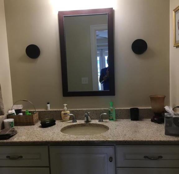 جناح ديلوكس, Large Modern Private Suite By The Sea  Birders Paradise