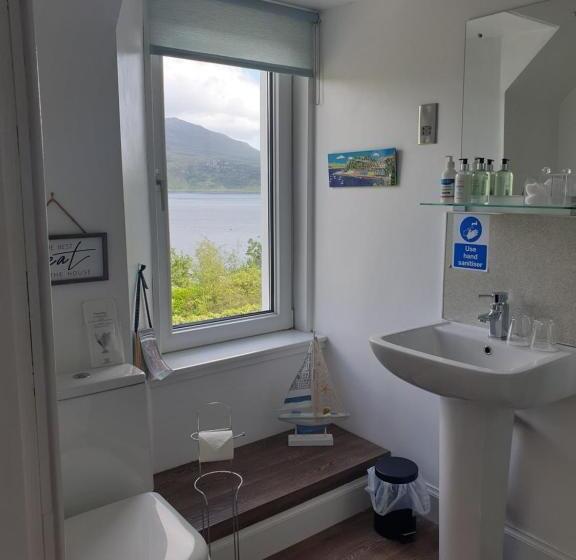 اتاق استاندارد با چشمانداز دریا, Rockview