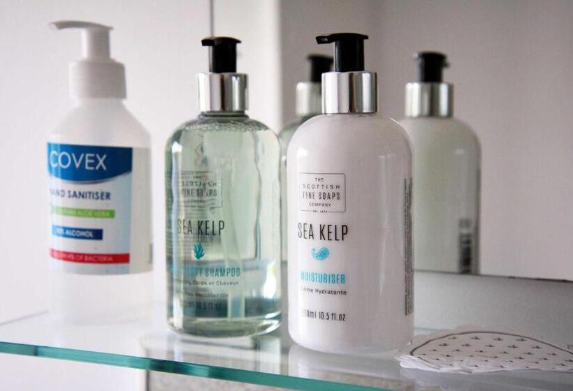 Triple Room Sea View, Rockview