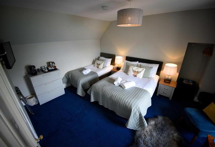 Triple Room Sea View, Rockview