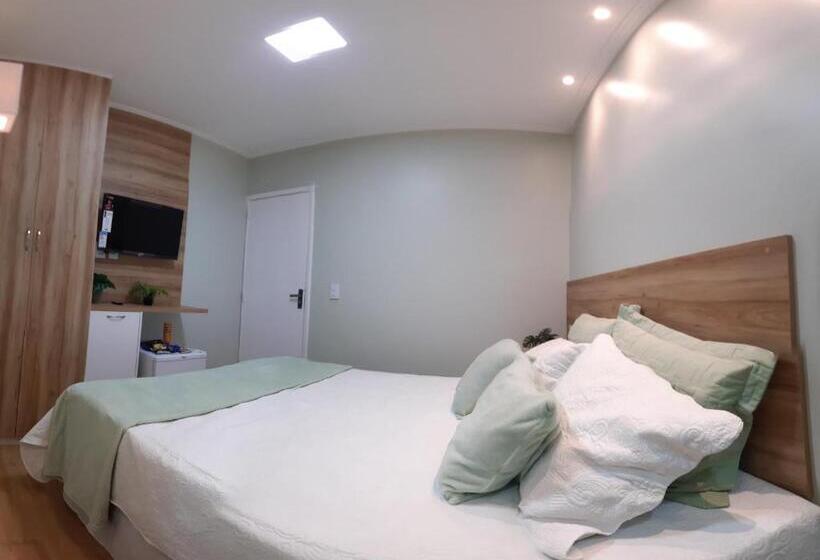 חדר דלוקס, Pureza