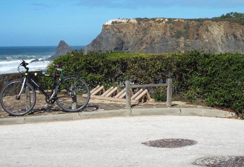 اتاق استاندارد با سرویس بهداشتی مشترک, Happen!ng