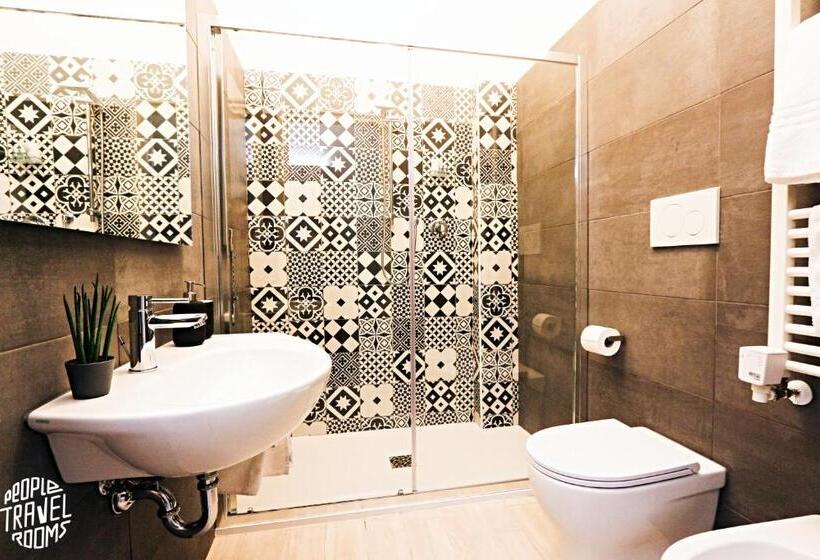 اتاق استاندارد, People Travel Rooms