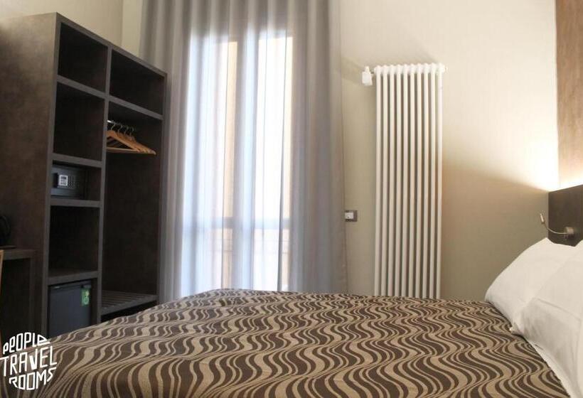 اتاق استاندارد, People Travel Rooms