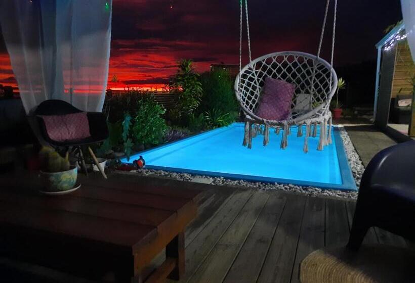 اتاق استاندارد با چشمانداز باغ, La Kazanou