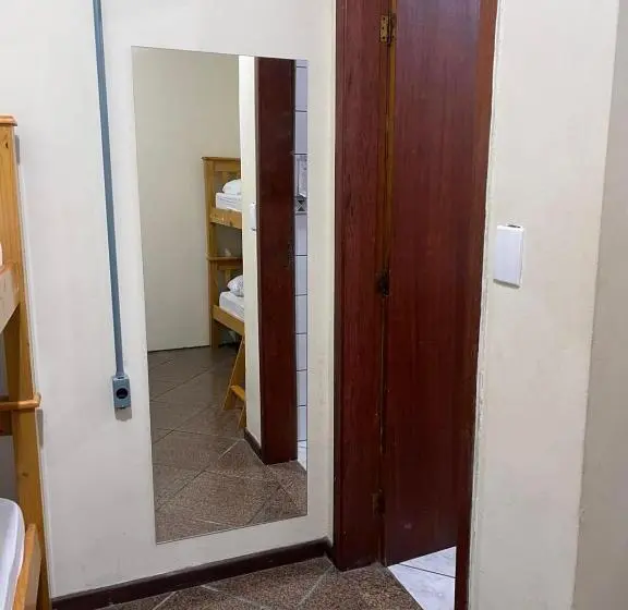 اتاق استاندارد چهار تخته, Esquina 8 Suítes Confort & Hostel