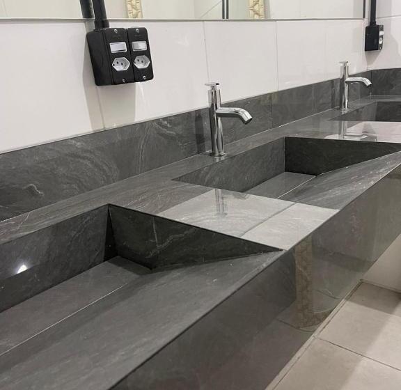 스탠다드 룸 공동 욕실, Esquina 8 Suítes Confort & Hostel