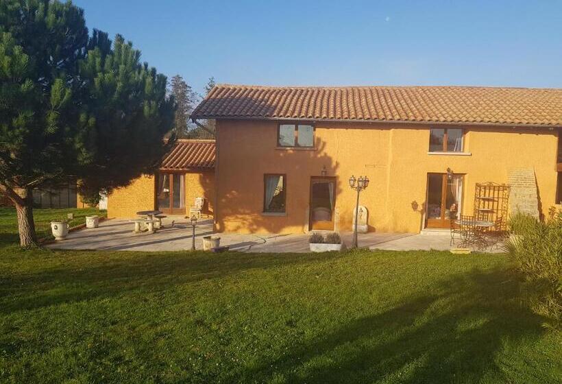 家庭间, La Providence