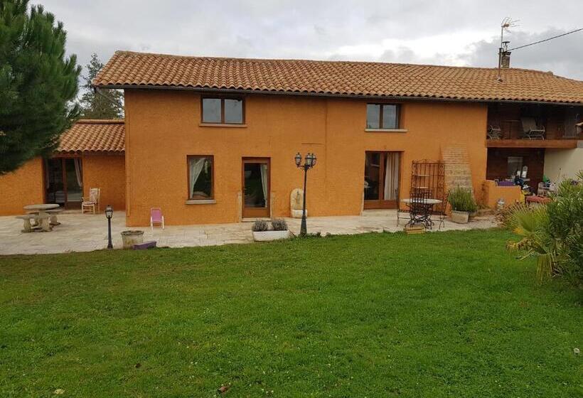 家庭间, La Providence