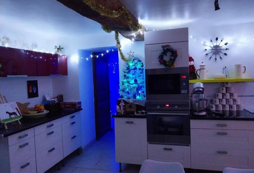 豪华家庭房间, La Providence