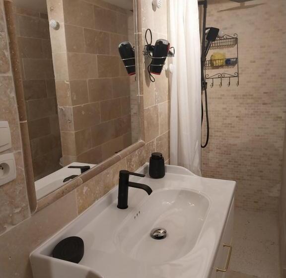 豪华家庭房间, La Providence