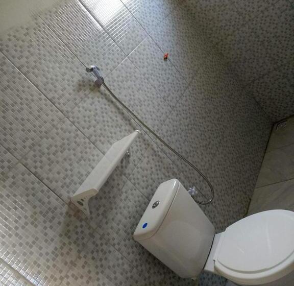 חדר בסיסי, Suítes Dora Tenor