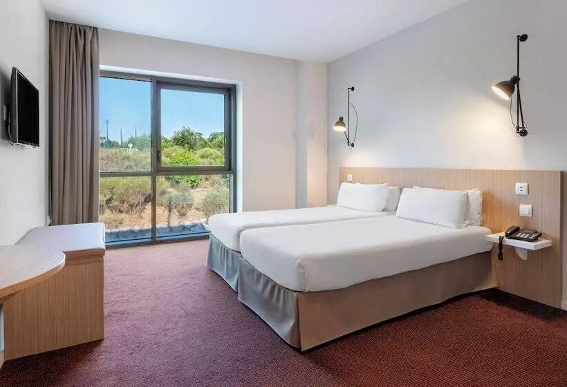 اتاق استاندارد, B&b Hotel Barcelona Sant Cugat