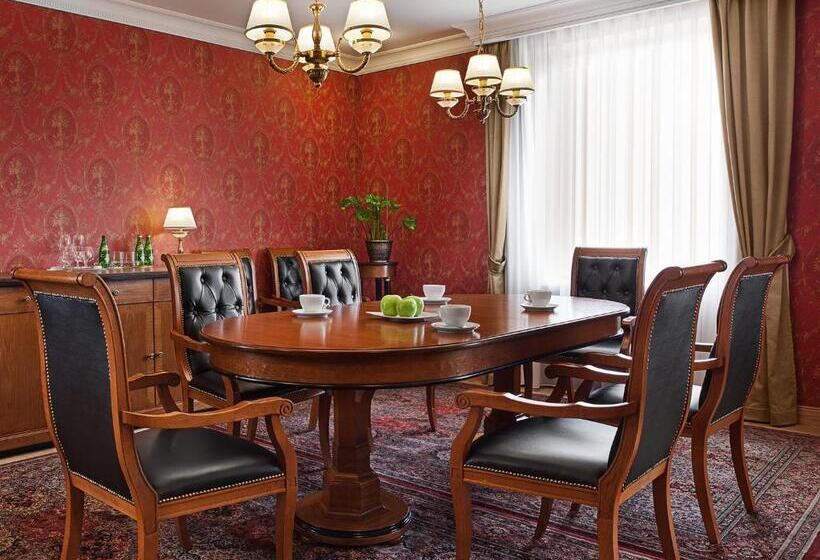 סוויטת אקזקיוטיב, עם מיטת קינג, Grand Hotel Kielce