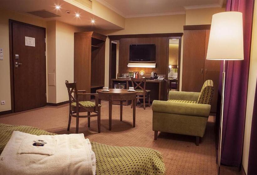 חדר סופריור עם מיטת קינג, Grand Hotel Kielce