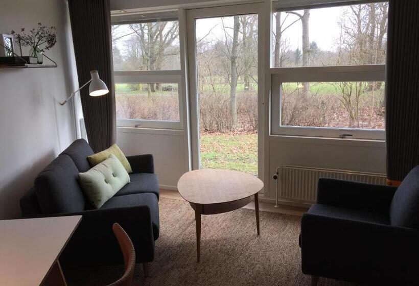 סוויטת ג'וניור נוף לגינה, Arnbjerg Pavillonen