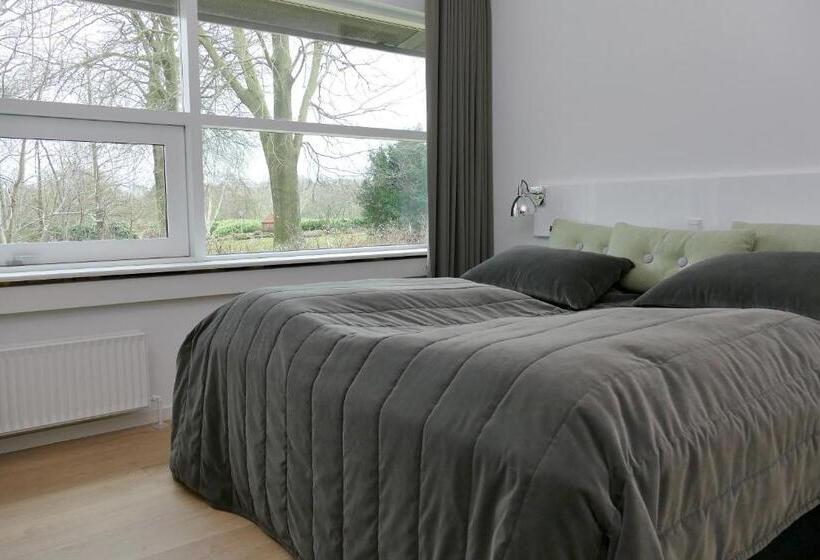 סוויטת ג'וניור נוף לגינה, Arnbjerg Pavillonen