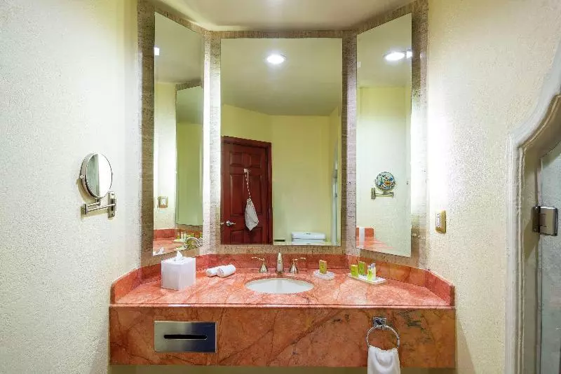 اتاق خانوادگی, Borgo Di Fiuzzi Resort & Spa