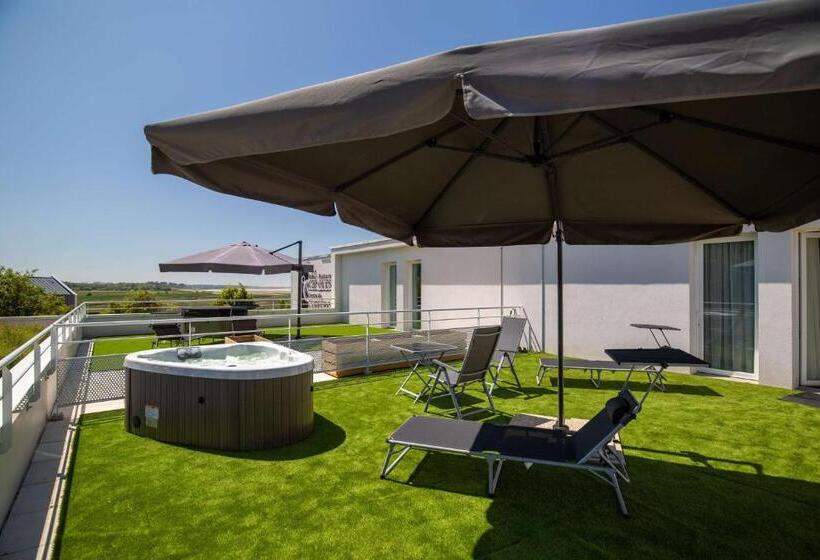 带露台的套间, Brit Hotel & Spa Côte Des Sables