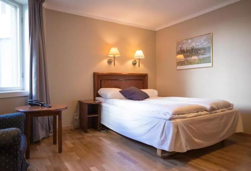 Standard Yhden Hengen Huone, City Living Schøller