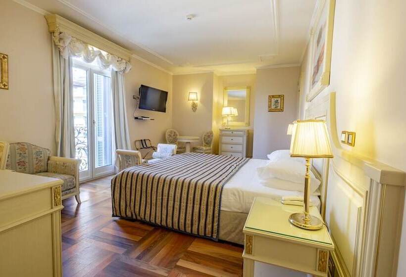 Номер Deluxe, De Paris Sanremo