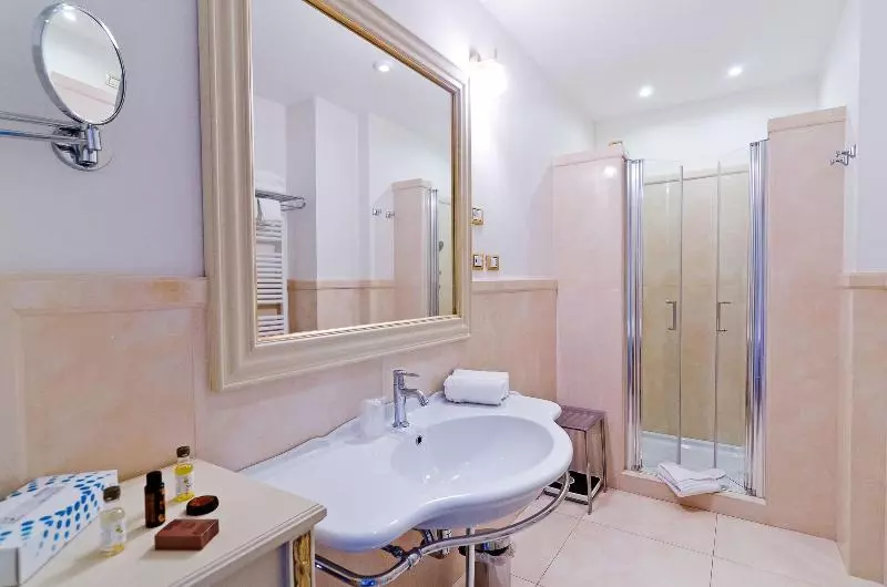 اتاق سوپریور, De Paris Sanremo