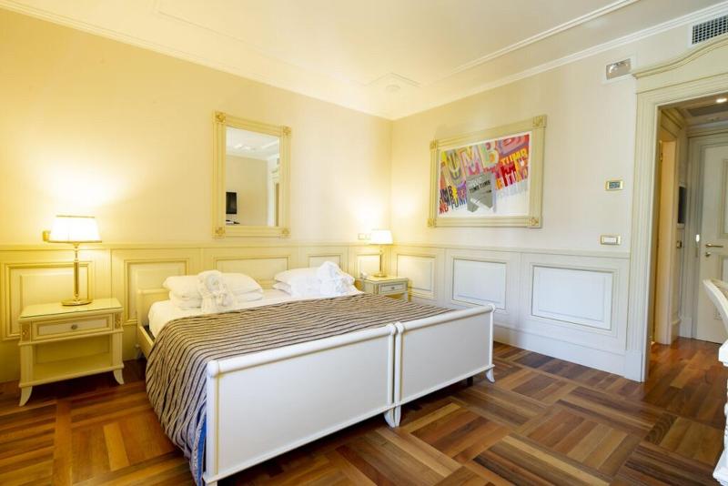 Номер Superior, De Paris Sanremo