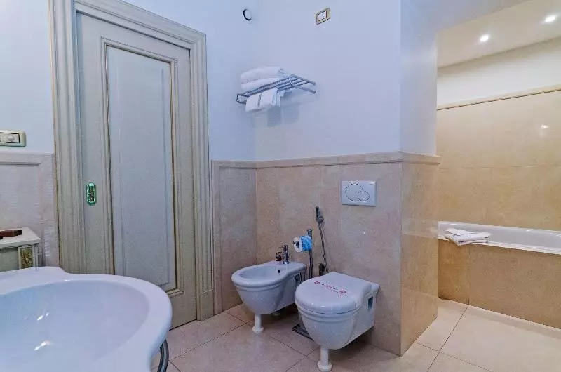 سوئیت پرزیدنت, De Paris Sanremo