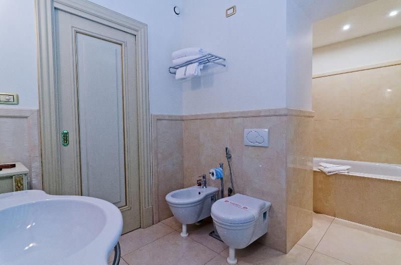 Номер Deluxe, De Paris Sanremo