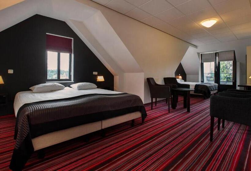 Семейный Номер, De Schout