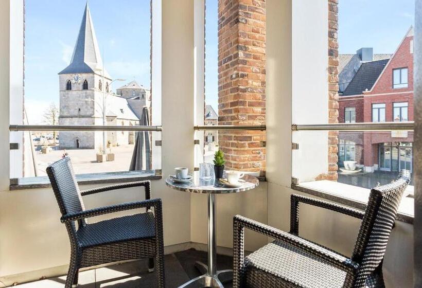 Полулюкс, De Schout