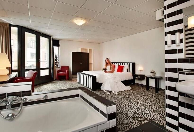 Номер Deluxe, De Schout