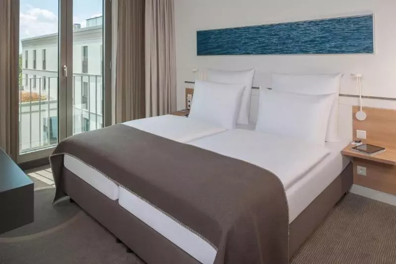 اتاق استاندارد یک نفره, Dorint Hotel Hamburg Eppendorf