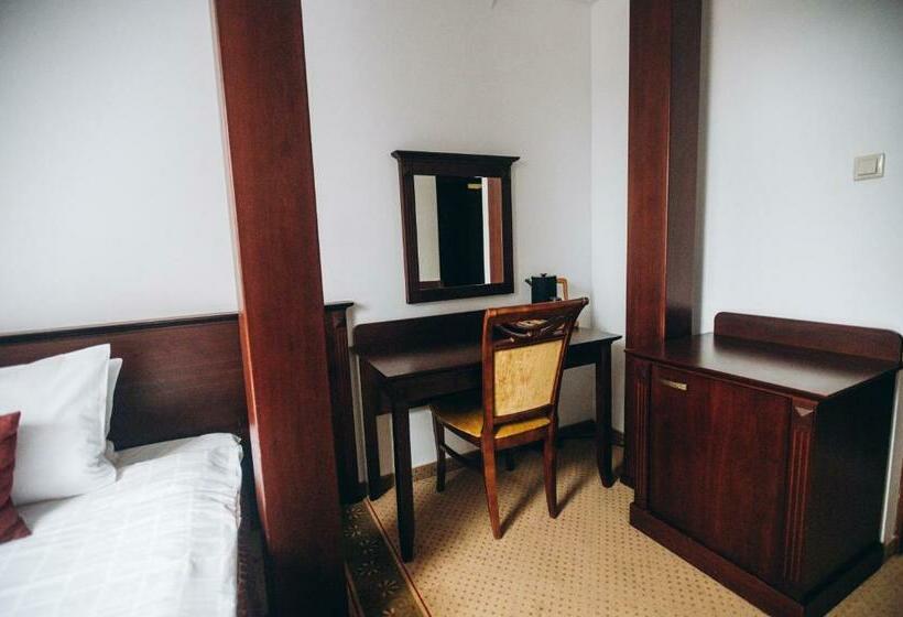 Номер Стандарт Индивидуальный, Dworek Magnat