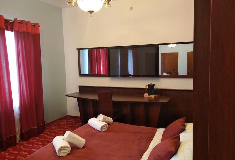 Апартаменты 1 Спальня, Dworek Magnat