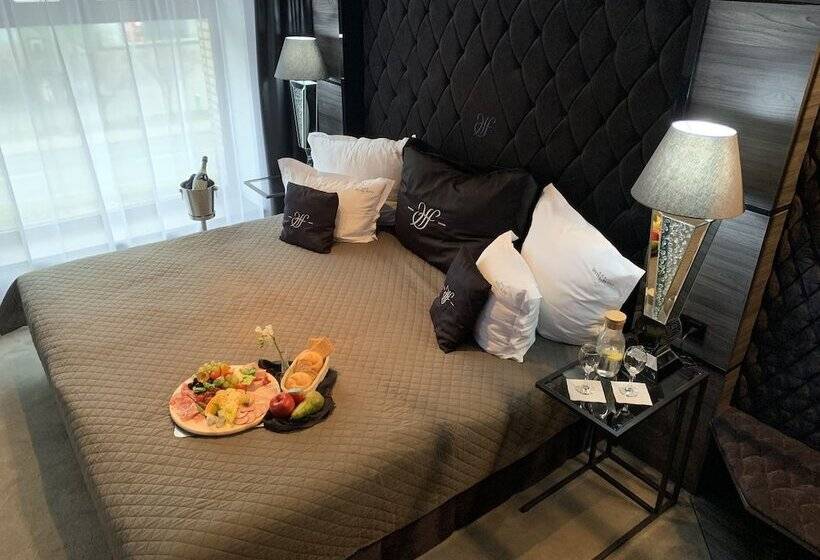 חדר סטנדרט, Fado