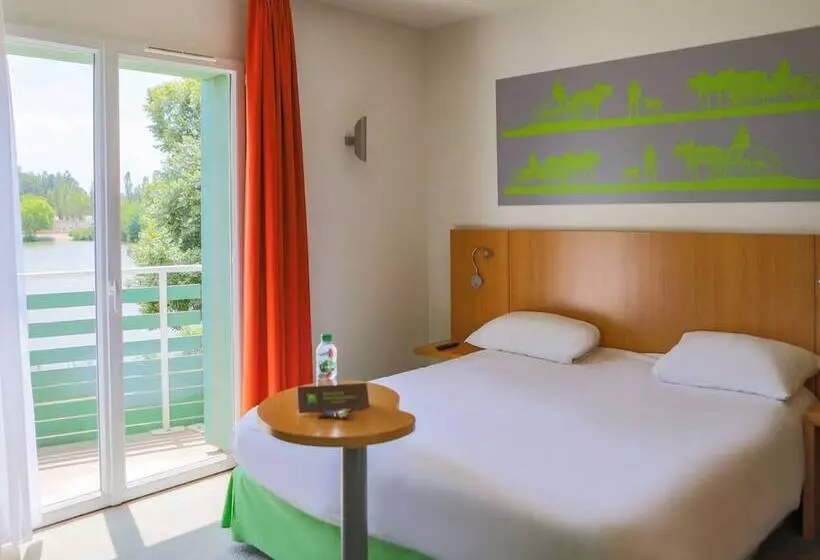 ダブルベッドスタンダードルーム, Ibis Styles Bourbon Lancy