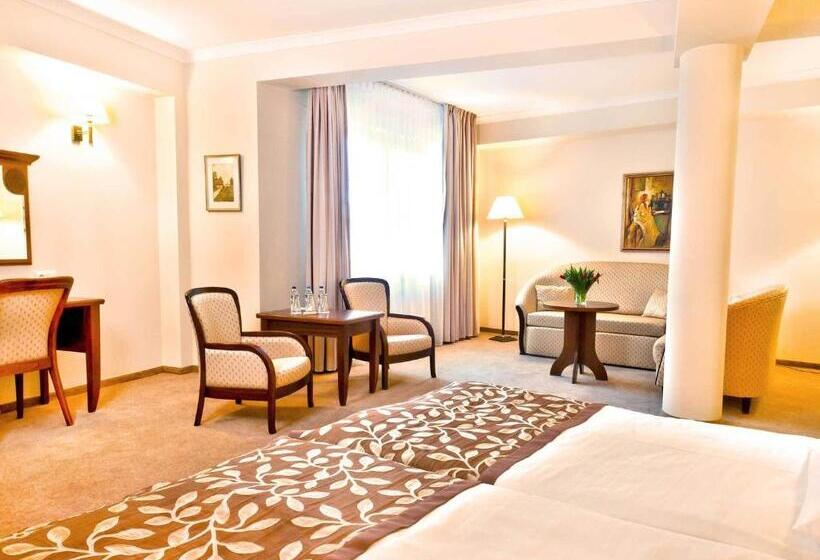 اتاق لوکس, Lubicz