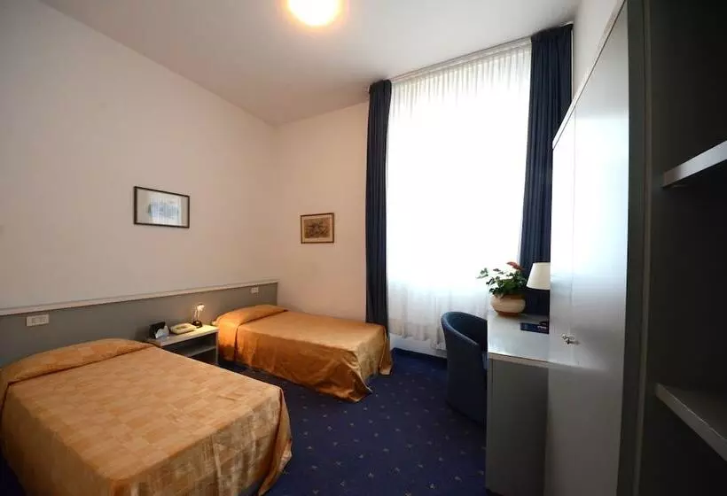 Habitació Economy, Parco