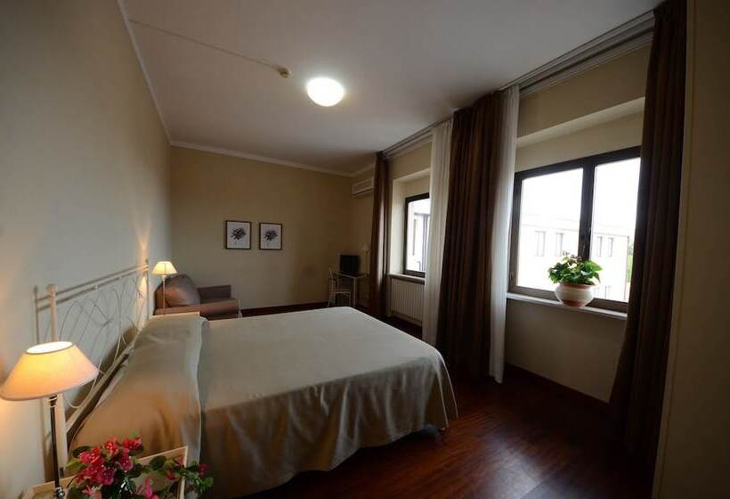 غرفة بيزنس, Parco