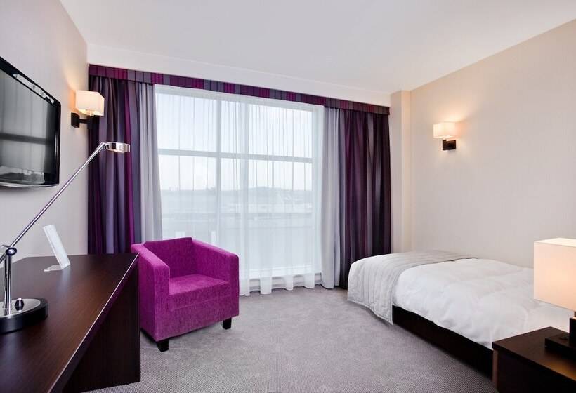 اتاق استاندارد یک نفره, Qubus Hotel Bielsko Biała