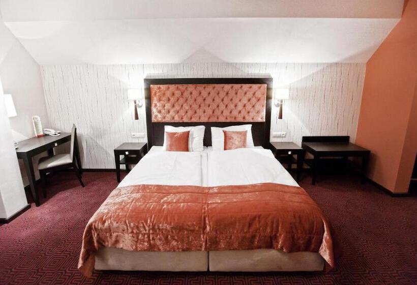 اتاق کلاس بیزنس, Silvia Gold Gliwice